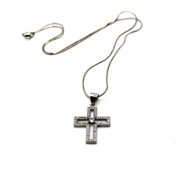 Sterling Silver Cross Pendant Necklace Dainty 19in - Picture 3 of 4